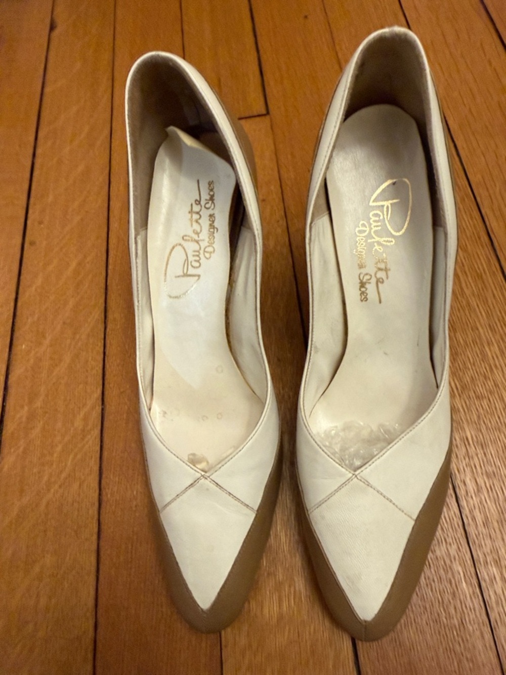 Vintage Two-Tone Pointed-Toe Pumps in White and Tan